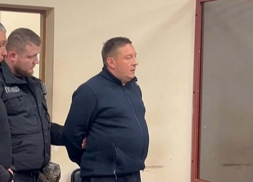 Чому столичний поліцейський вкрадені мільйони привіз на Рівненщину?